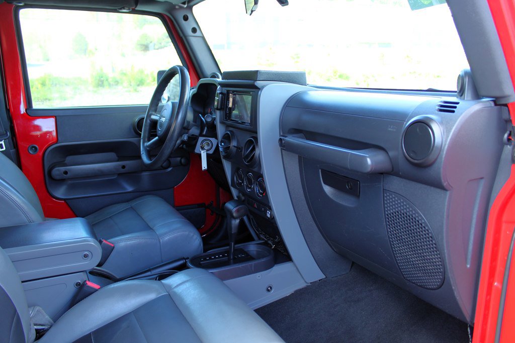 Used 2009 Jeep Wrangler X image 12
