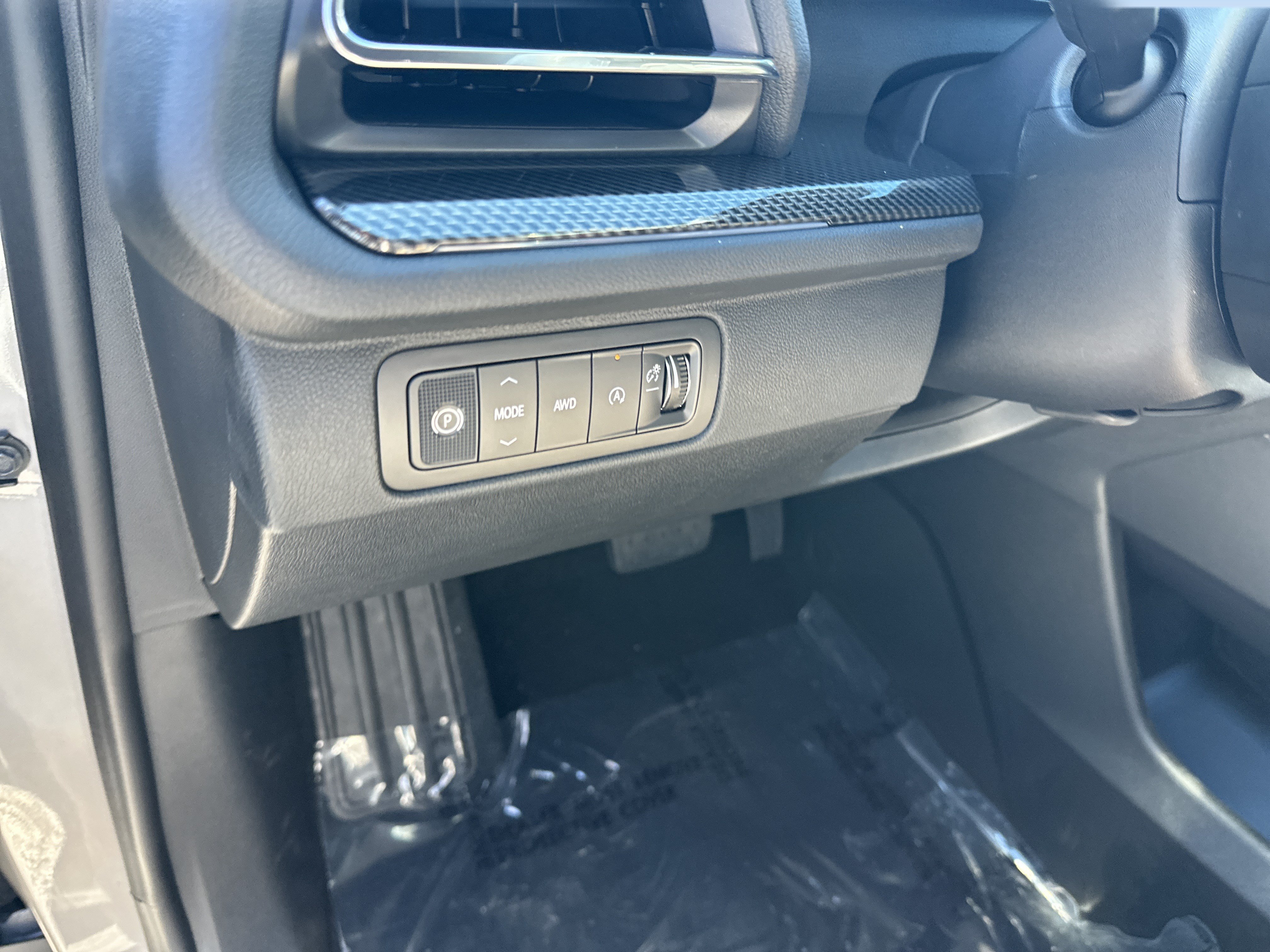 New 2027 Chevrolet Traverse Z71 w/ Enhanced Driving Package AWD/4WD image 12