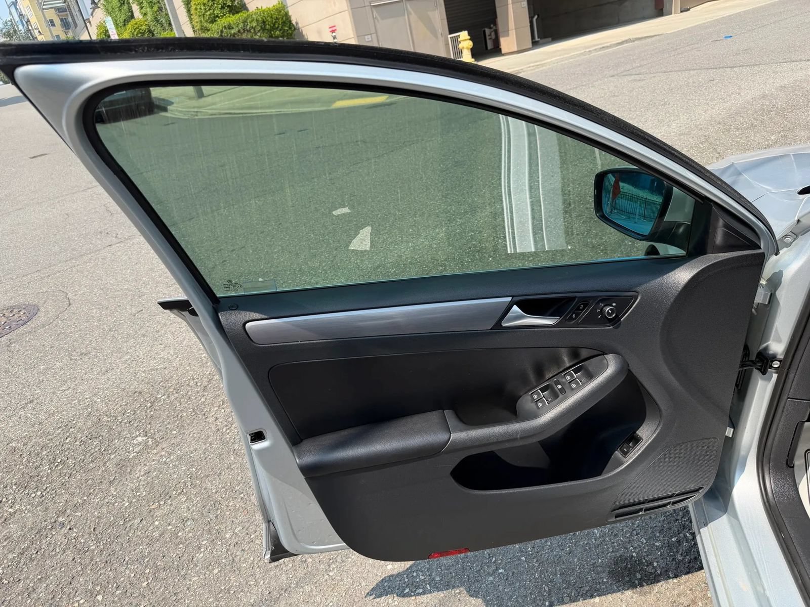 Used 2013 Volkswagen Jetta TDI FWD image 38