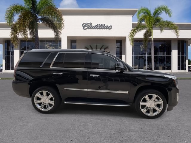 Certified 2020 Cadillac Escalade Premium Luxury RWD image 16