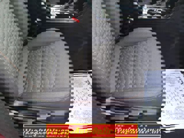 Used 2019 Chevrolet Equinox LT image 33