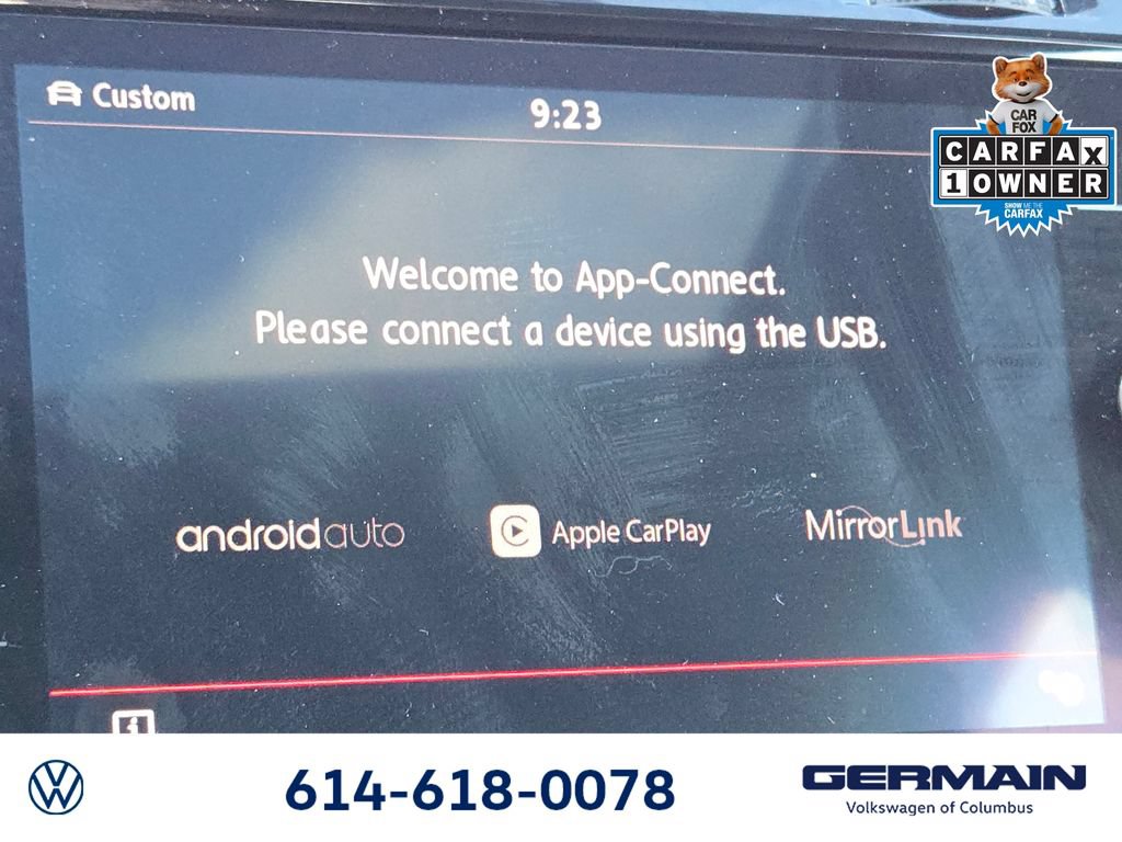 Used 2018 Volkswagen GTI SE FWD image 32