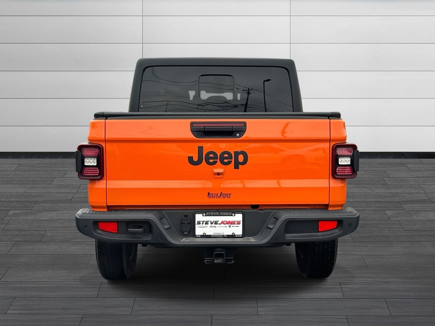 Used 2025 Jeep Gladiator Sport image 5