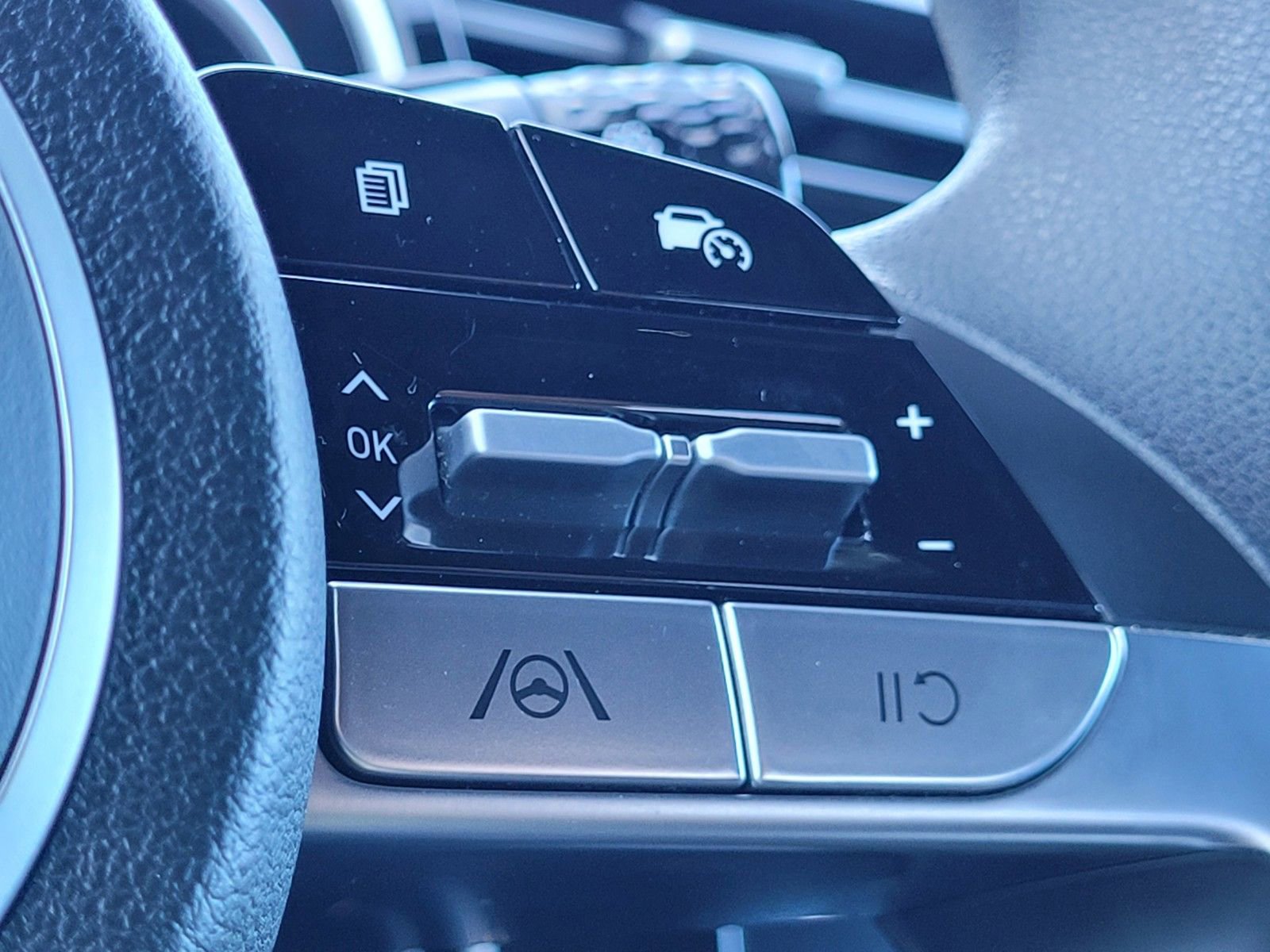 Used 2022 Hyundai Santa Cruz SEL image 29