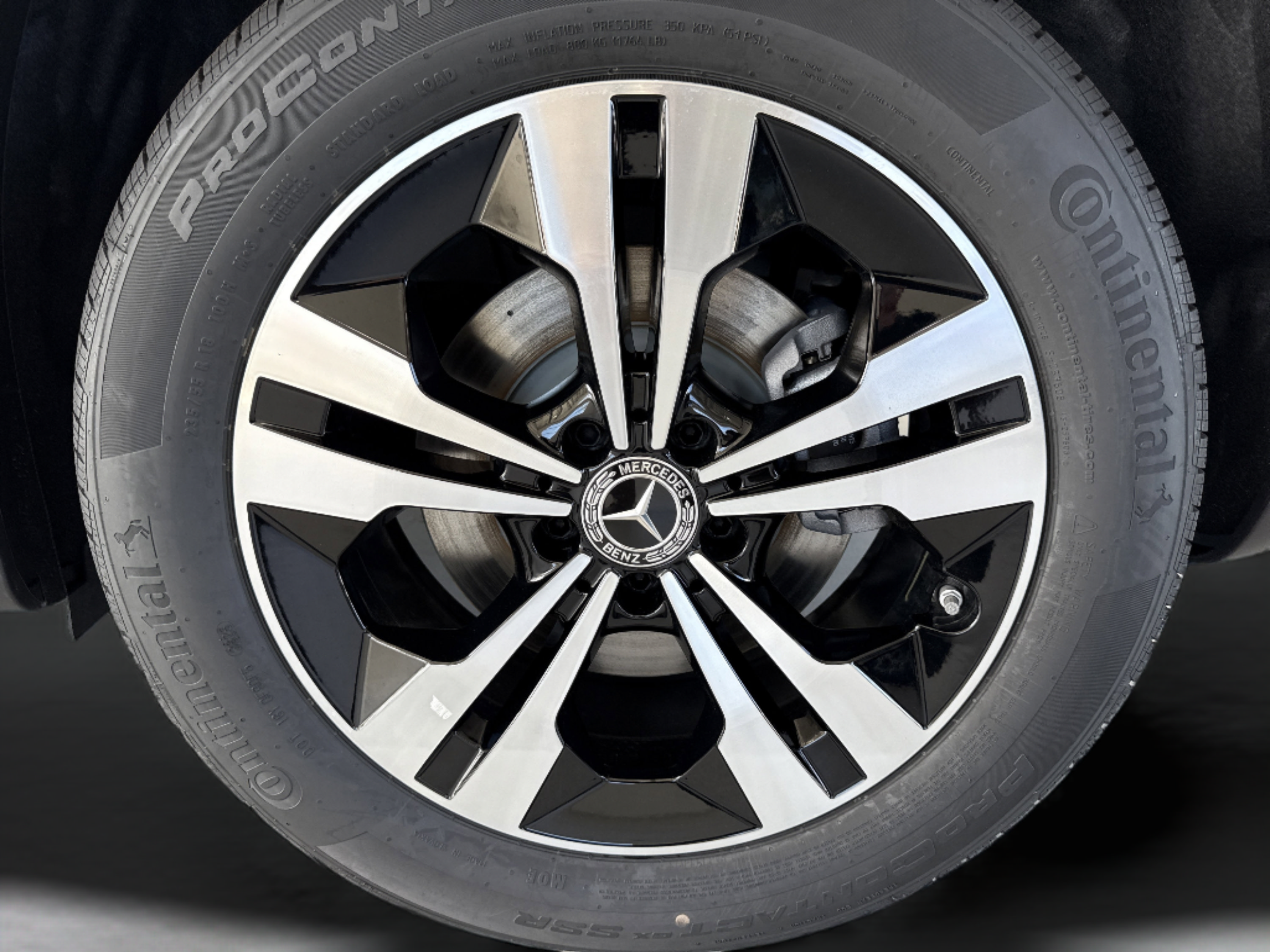 New 2026 Mercedes-Benz GLB 250 image 13