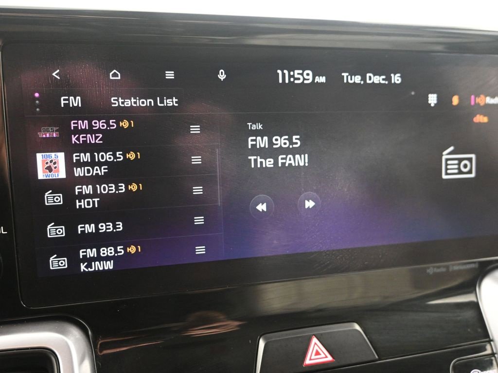 Certified 2024 Kia Sorento EX image 19