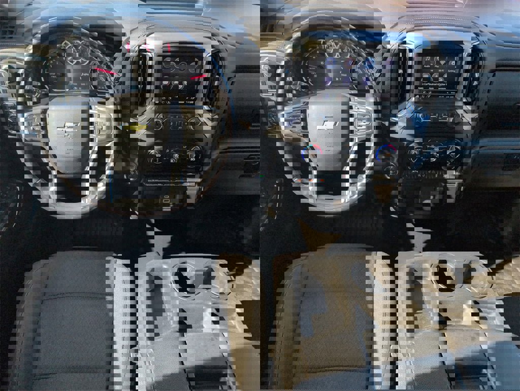 Used 2020 Chevrolet Silverado 1500 LT w/ Convenience Package image 23