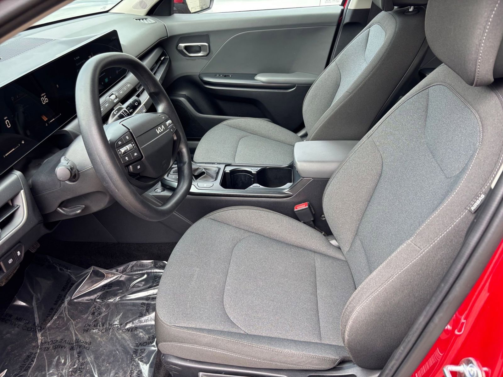 Used 2025 Kia K4 FWD image 27