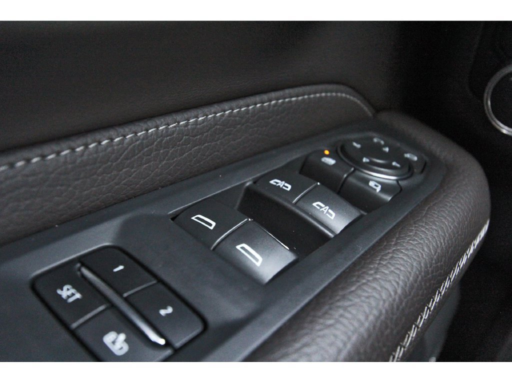 Used 2023 GMC Yukon Denali AWD/4WD image 20