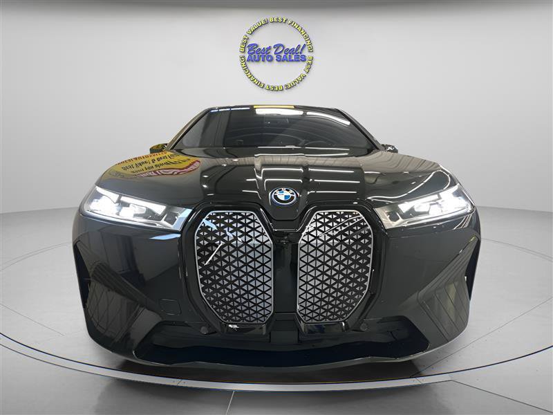 Used 2024 BMW iX xDrive50 w/ Premium Package AWD/4WD image 2