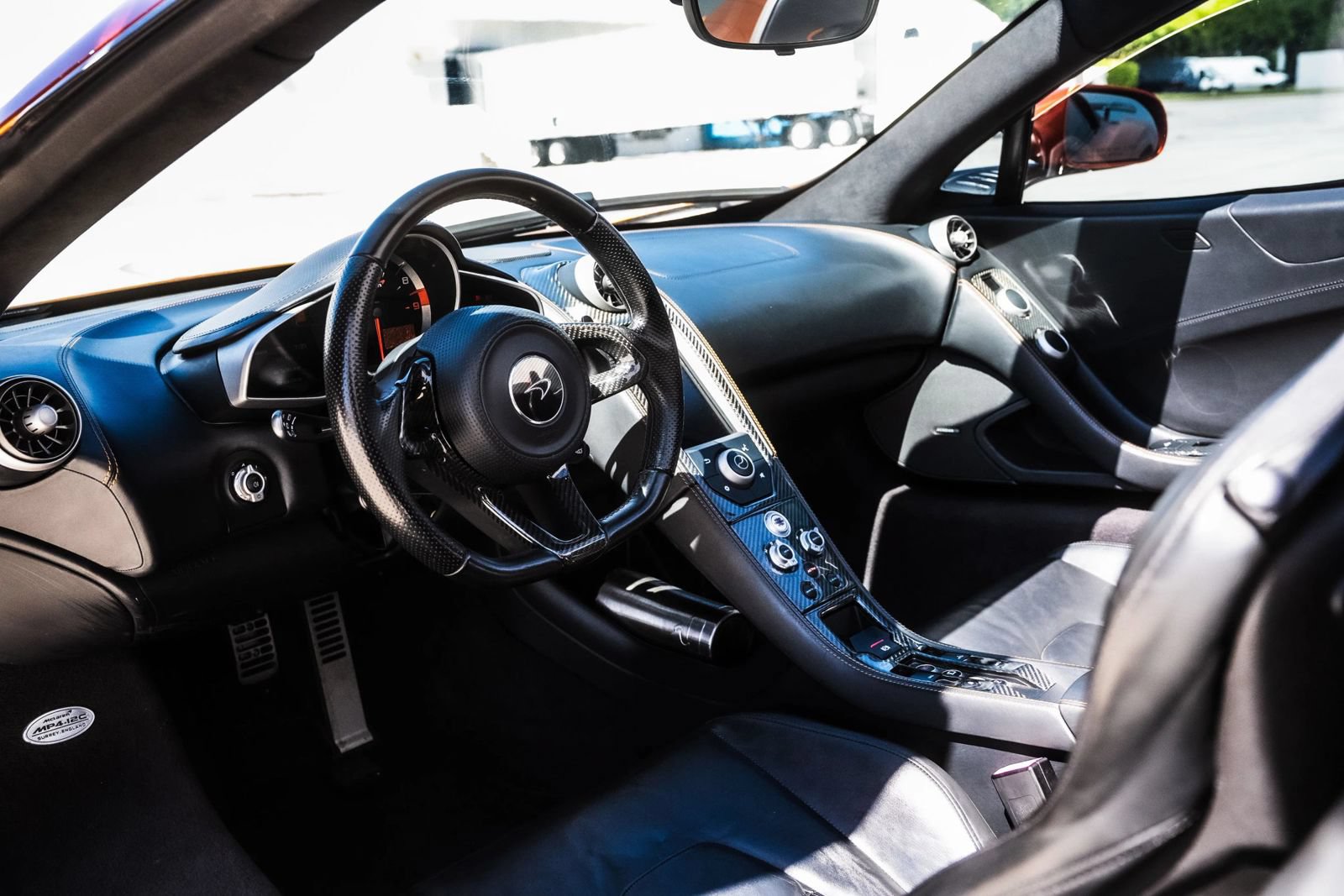 Used 2013 McLaren MP4-12C Spider RWD image 20