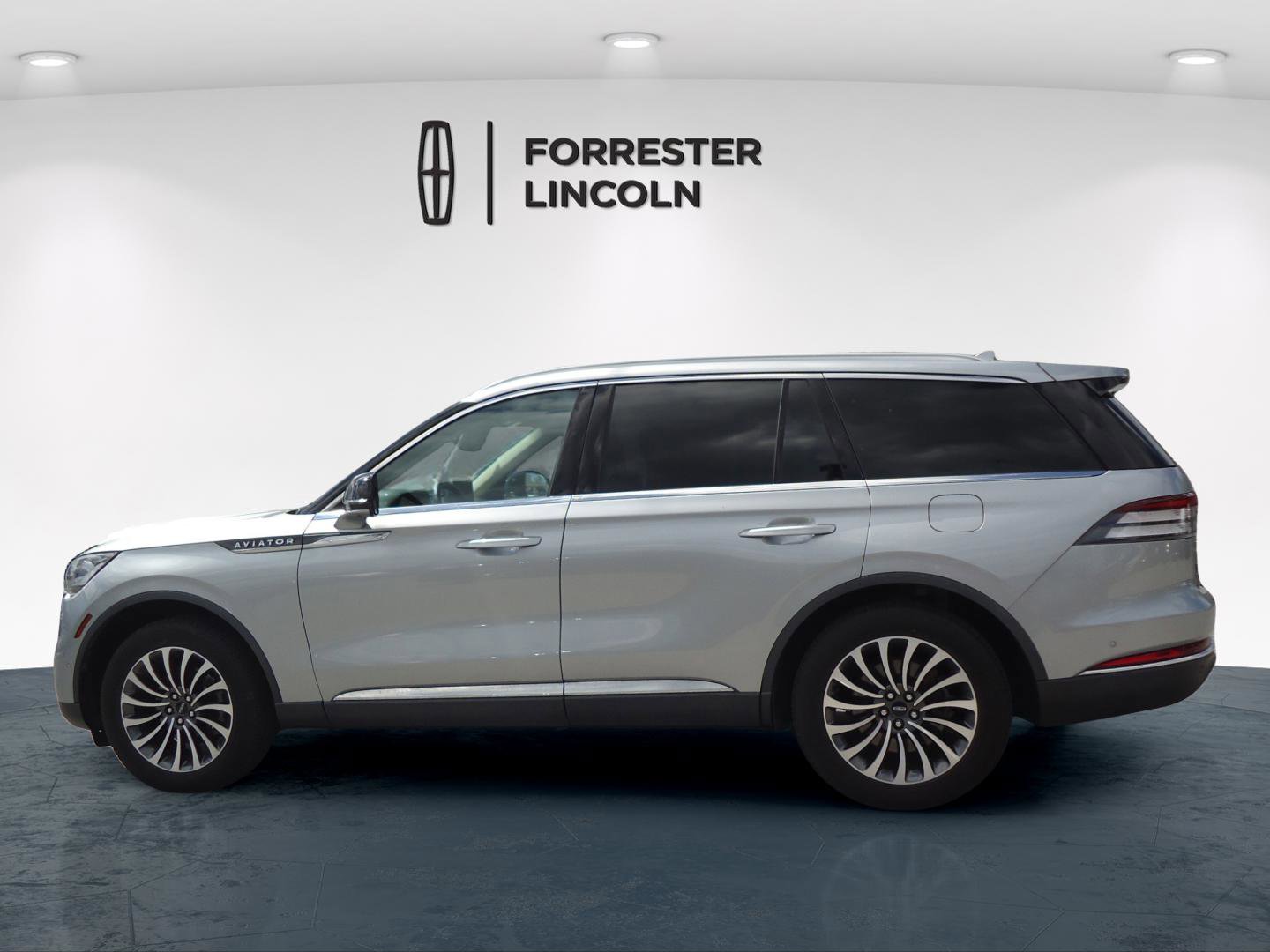 Used 2020 Lincoln Aviator Reserve w/ Equipment Group 201A AWD/4WD image 6