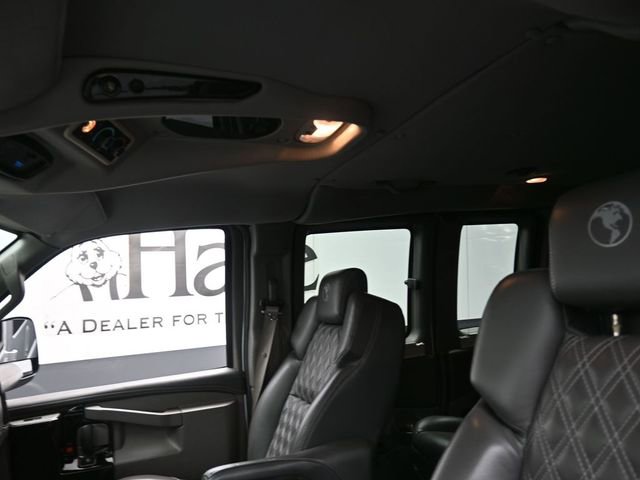 Used 2023 Chevrolet Express 2500 Extended image 17