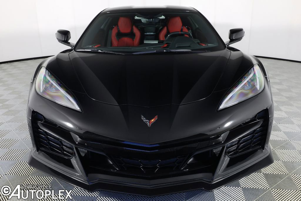 Used 2023 Chevrolet Corvette Z06 RWD image 2