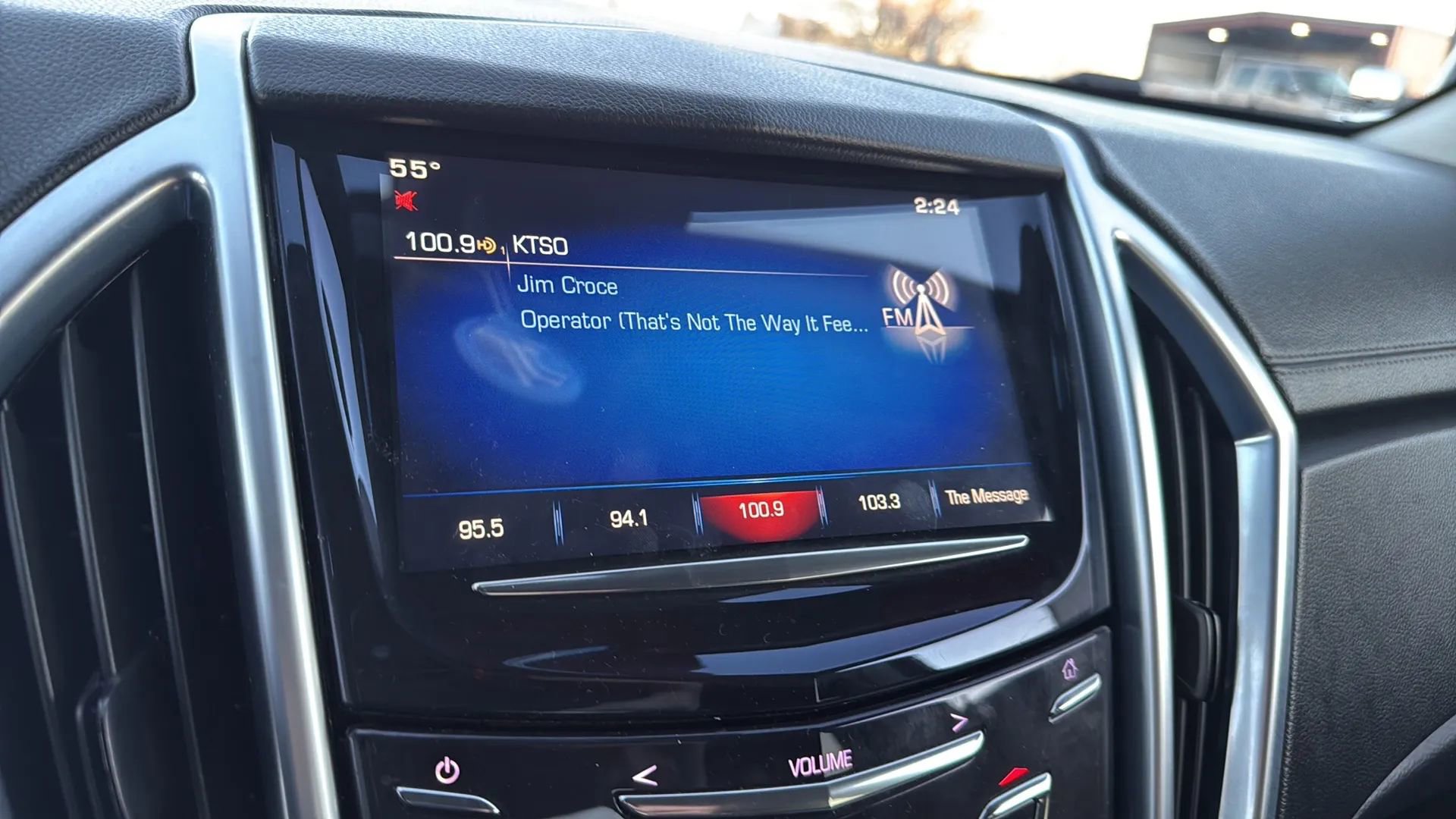 Used 2015 Cadillac SRX Premium FWD image 14