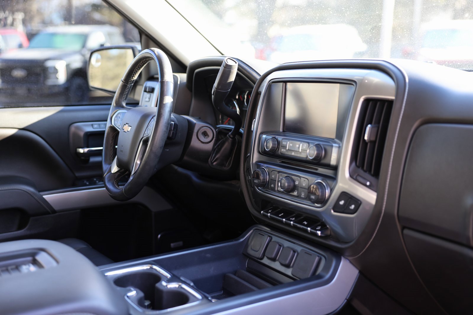 Used 2018 Chevrolet Silverado 1500 LTZ Z71 w/ LTZ Plus Package image 9