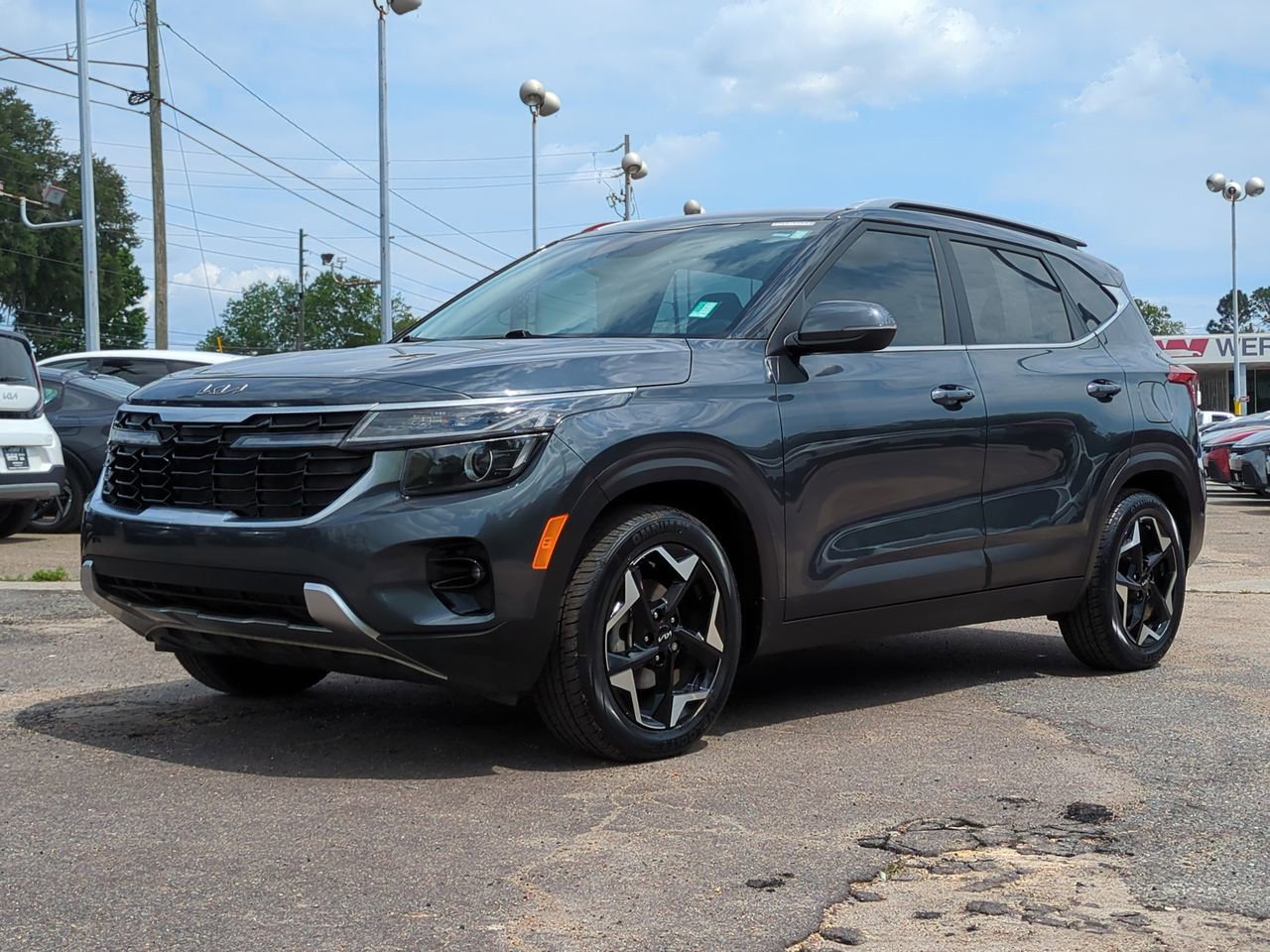 Used 2024 Kia Seltos EX