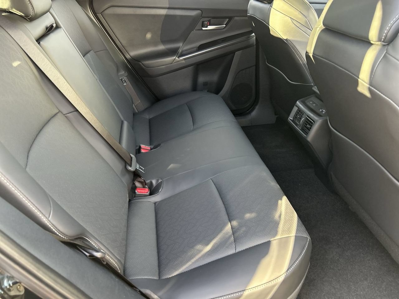 New 2026 Subaru Solterra AWD/4WD image 9