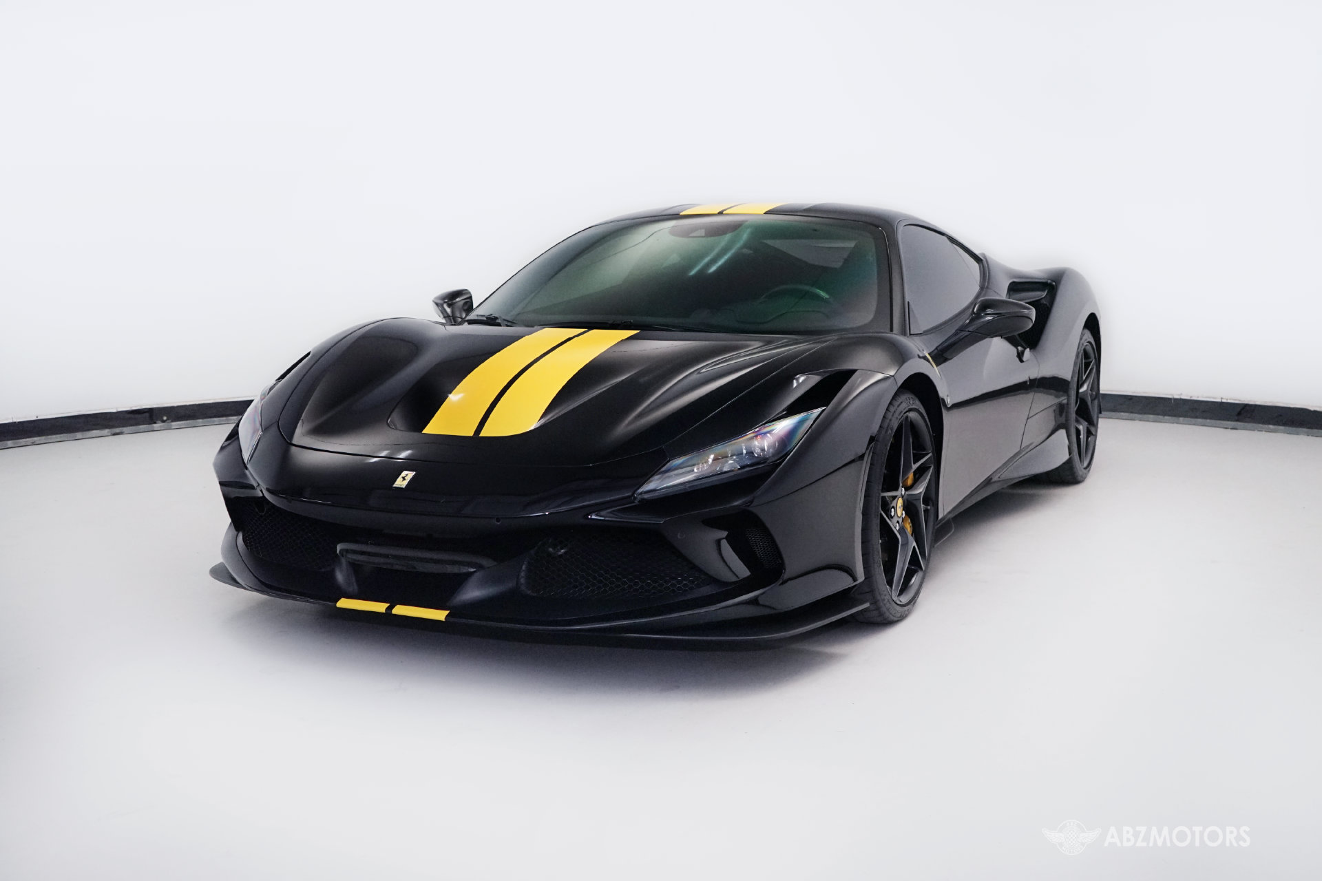 Used 2020 Ferrari F8 Tributo RWD image 2