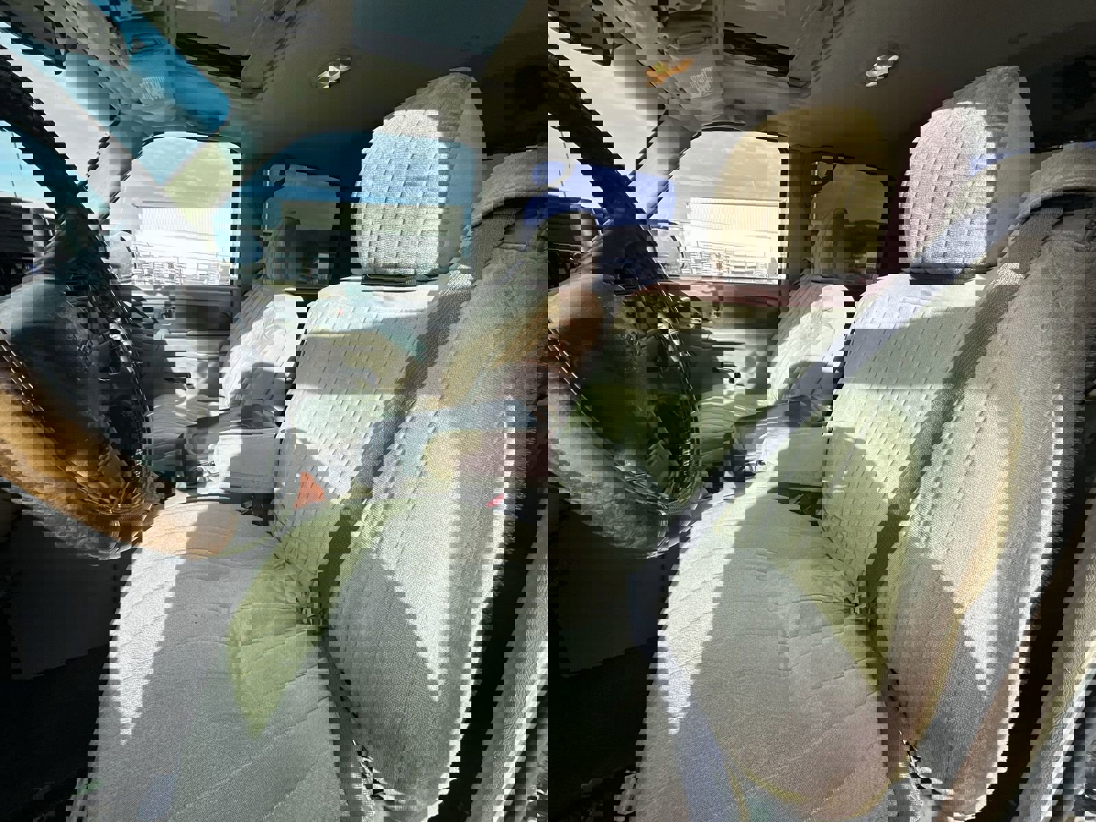 Used 2002 Chevrolet Avalanche 2500 w/ Convenience Pkg image 17