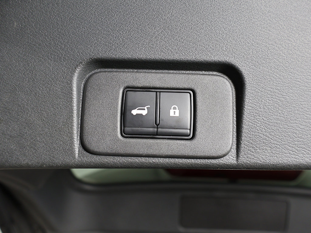 Used 2023 Nissan Rogue Platinum w/ Platinum Premium Package AWD/4WD image 22