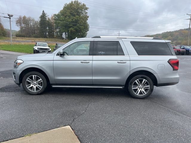 Used 2022 Ford Expedition Max Limited image 8