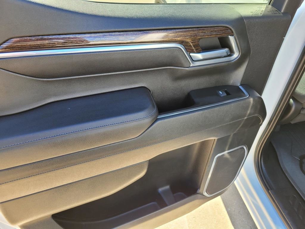 Used 2023 GMC Sierra 1500 SLE image 13