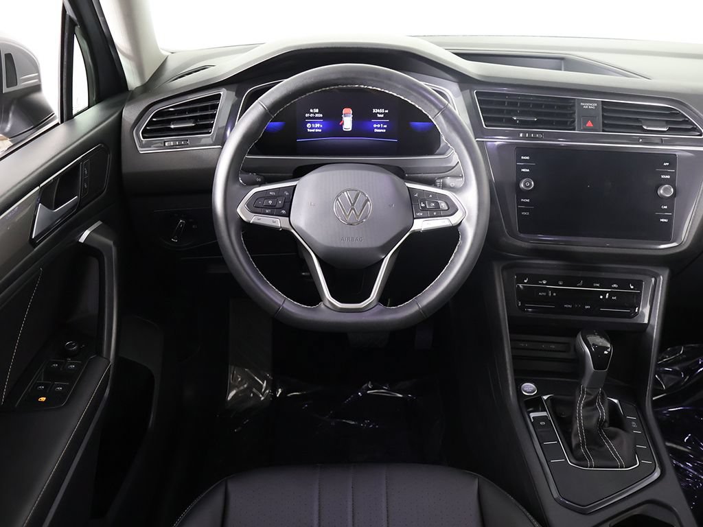 Used 2023 Volkswagen Tiguan SE FWD image 35