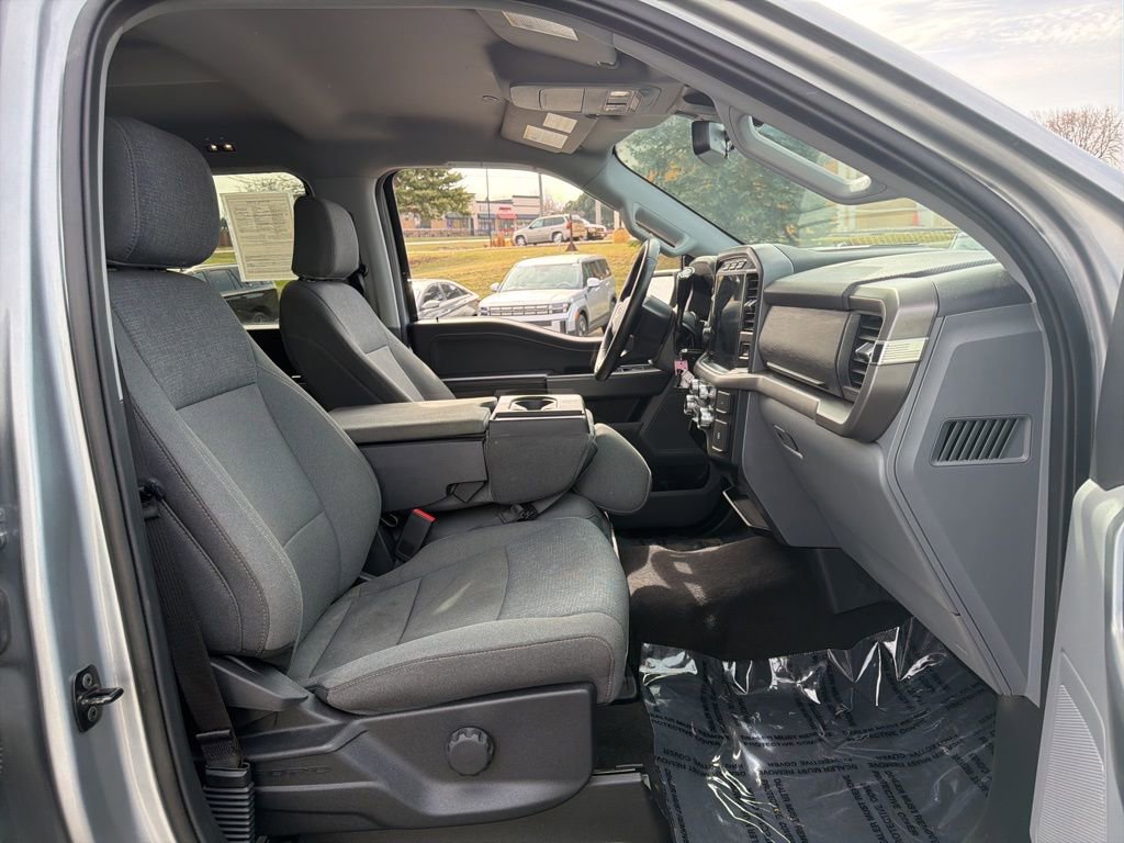 Used 2024 Ford F150 XLT AWD/4WD image 28