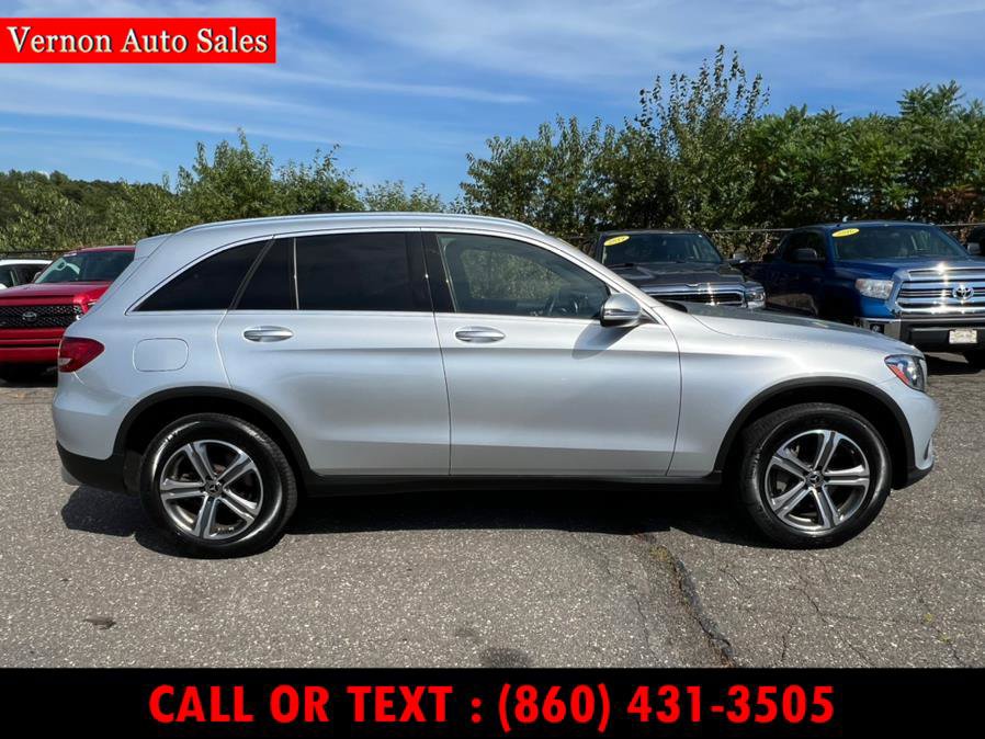Used 2019 Mercedes-Benz GLC 300 4MATIC image 4