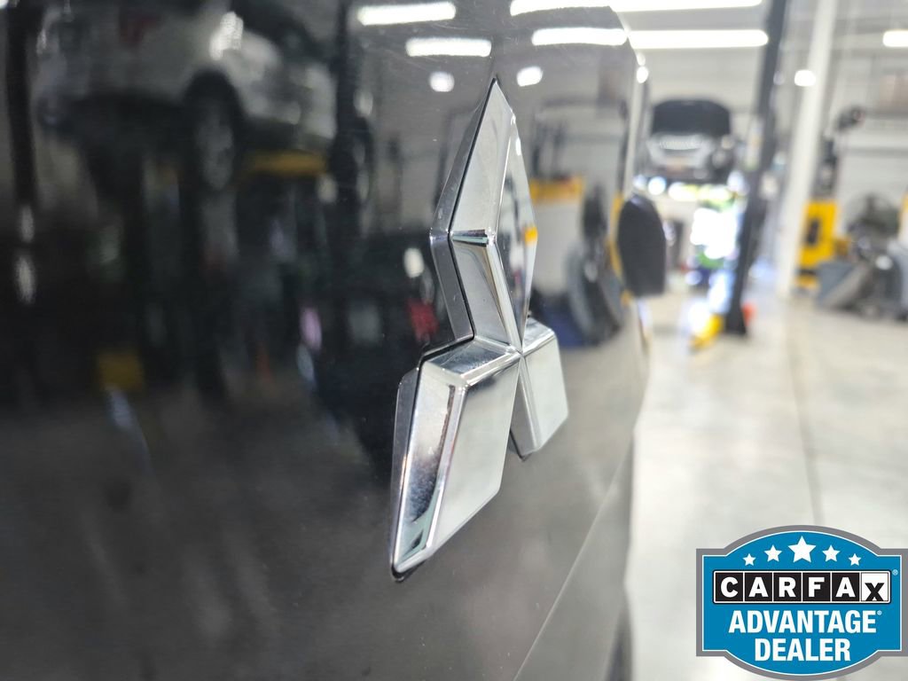 Used 2024 Mitsubishi Outlander SEL AWD/4WD image 33