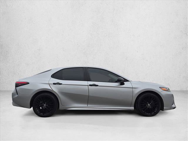 Used 2020 Toyota Camry SE FWD image 4