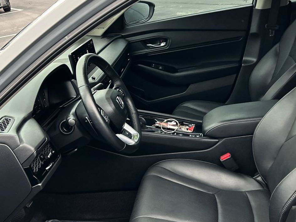 Used 2025 Honda Accord Touring image 7