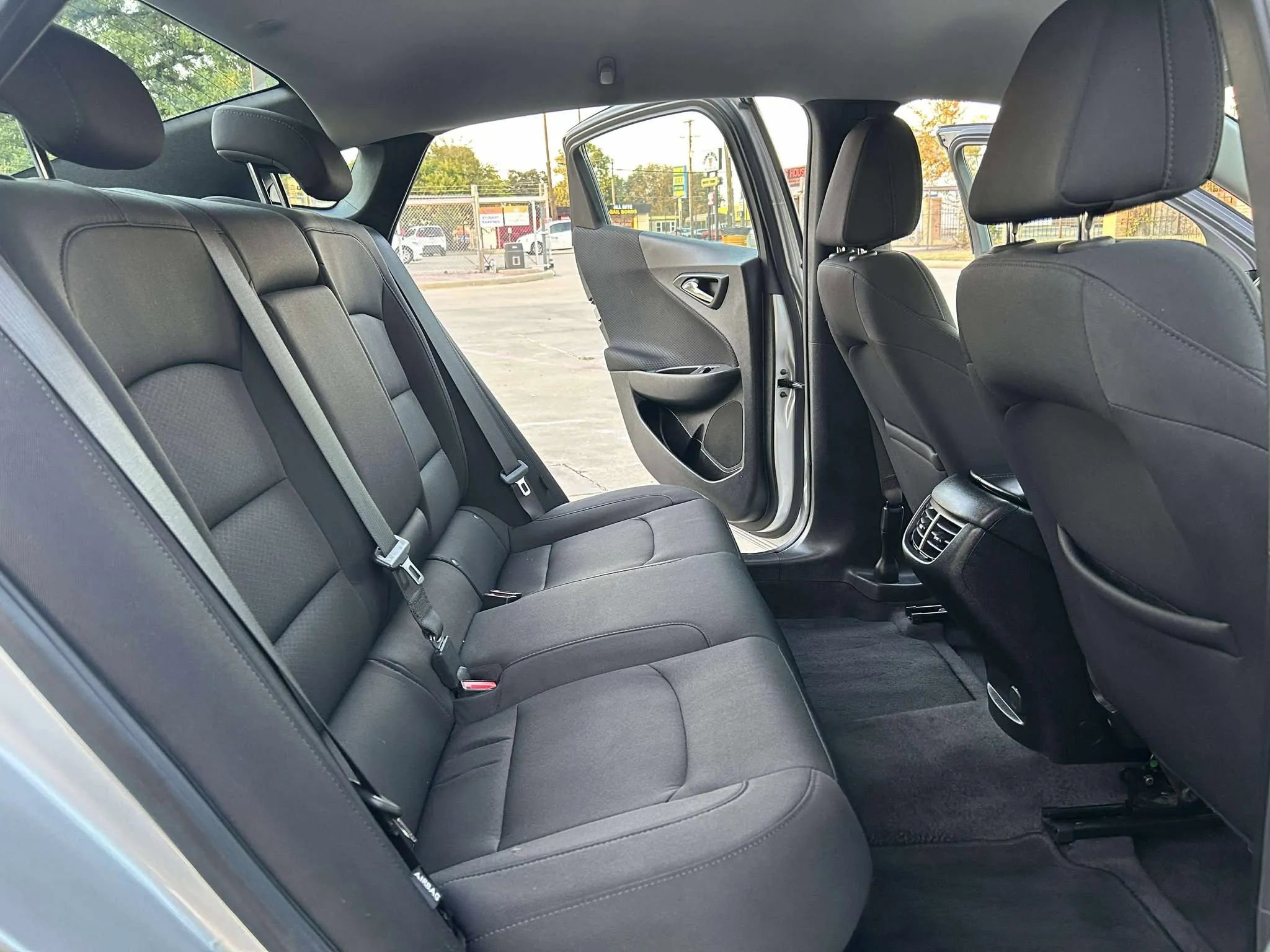 Used 2019 Chevrolet Malibu LT image 27