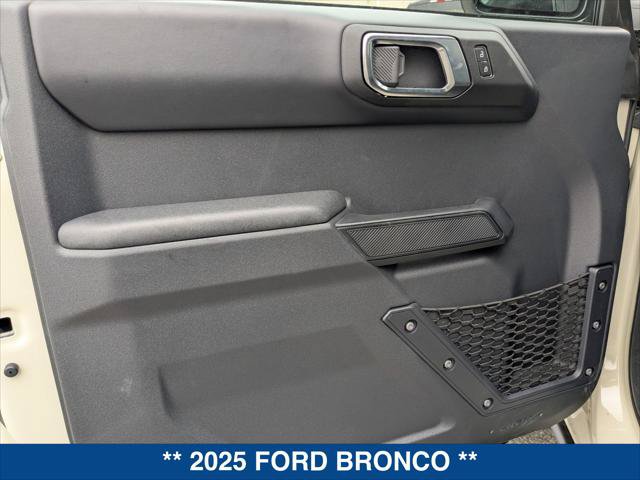 New 2025 Ford Bronco Badlands AWD/4WD image 10