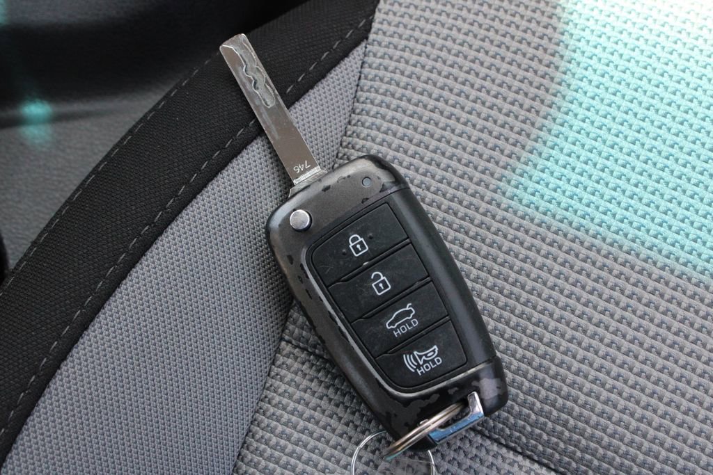 Used 2020 Hyundai Accent SE image 26