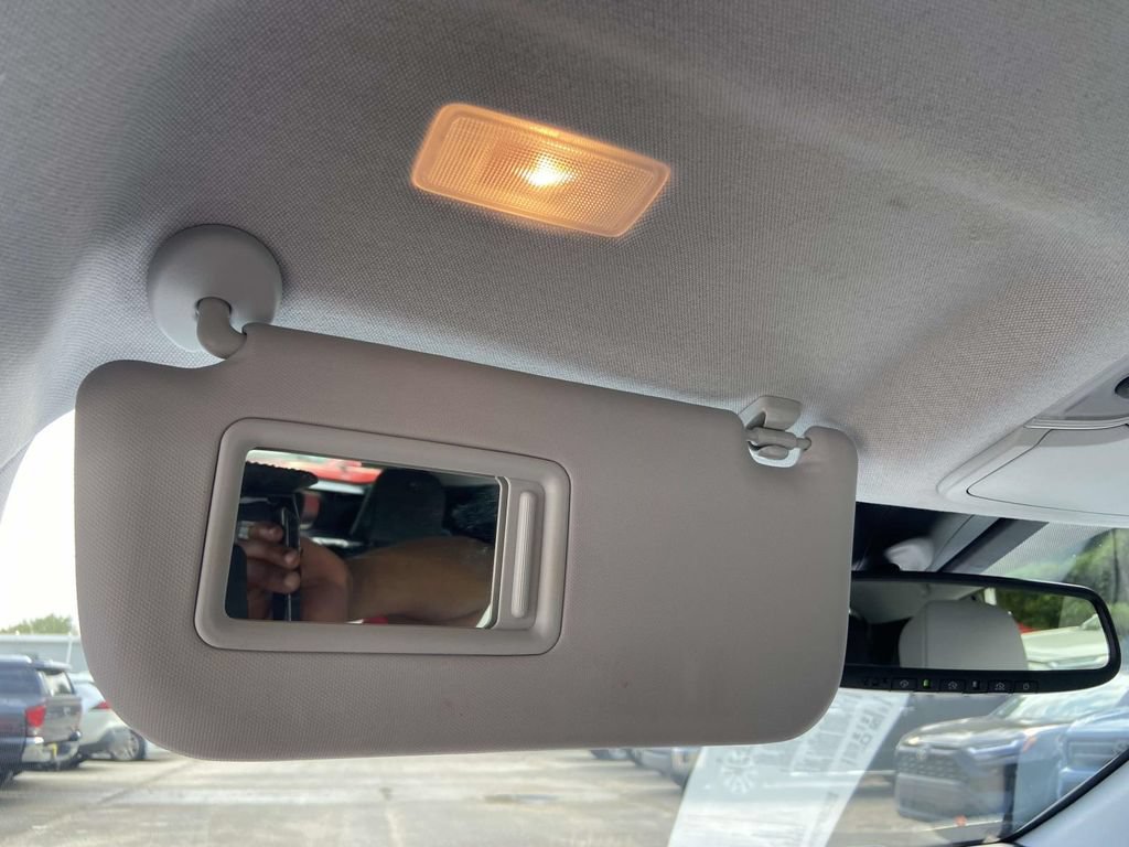 Used 2019 Toyota Prius Limited FWD image 30