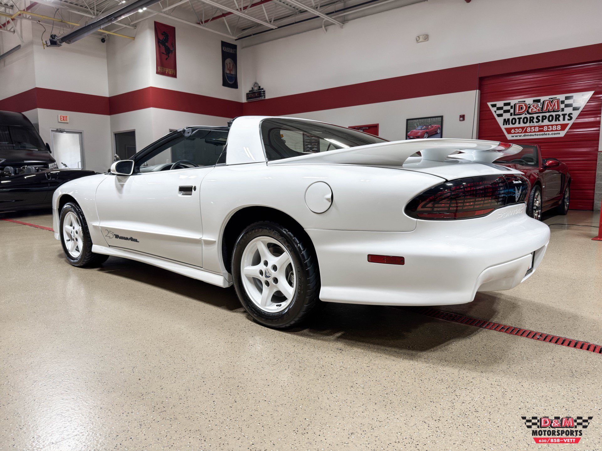 Used 1994 Pontiac Firebird Coupe RWD image 3