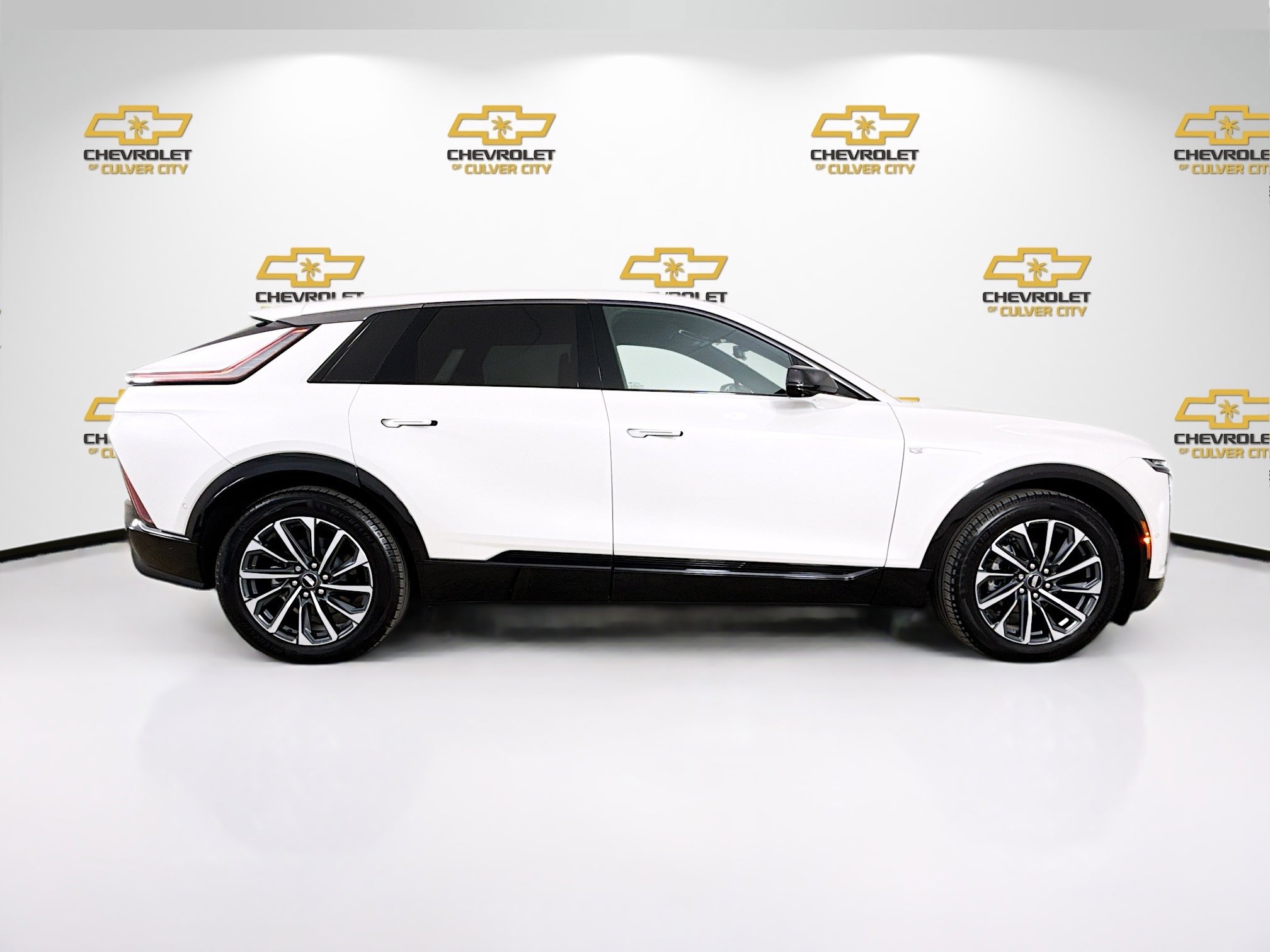 Used 2024 Cadillac Lyriq Sport w/ Nappa Leather Package image 8