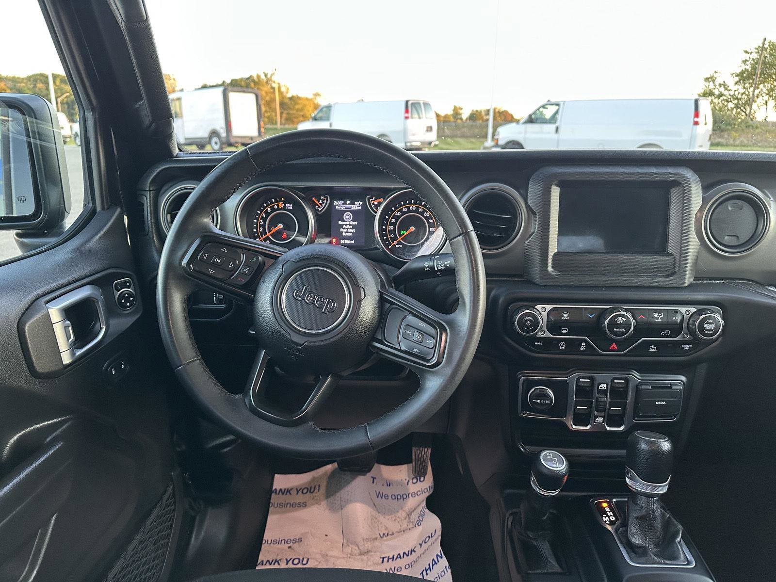 Used 2023 Jeep Gladiator Sport image 17