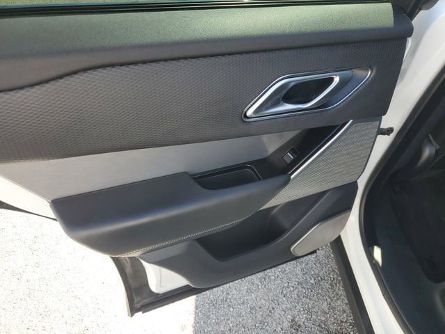 Used 2019 Land Rover Range Rover Velar R-Dynamic SE image 15