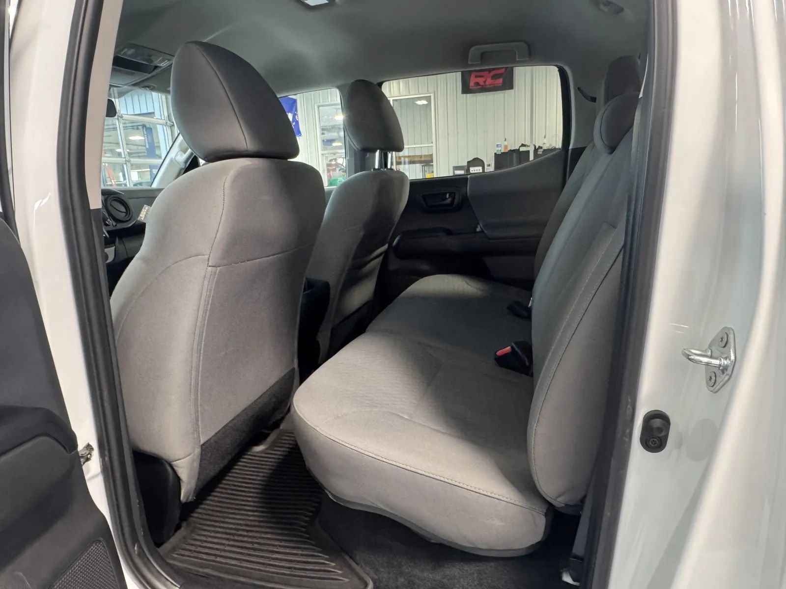 Used 2023 Toyota Tacoma SR AWD/4WD image 14