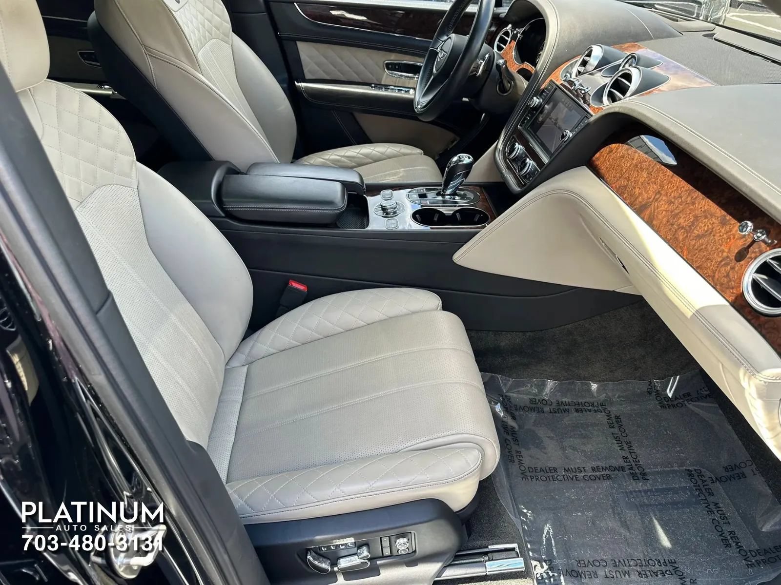 Used 2017 Bentley Bentayga AWD/4WD image 15