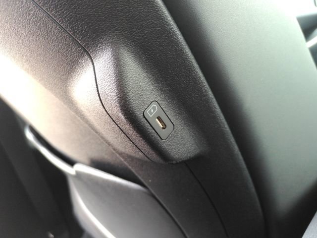 Used 2024 Kia EV6 Light RWD image 26