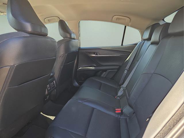 Used 2026 Toyota Camry XLE image 16