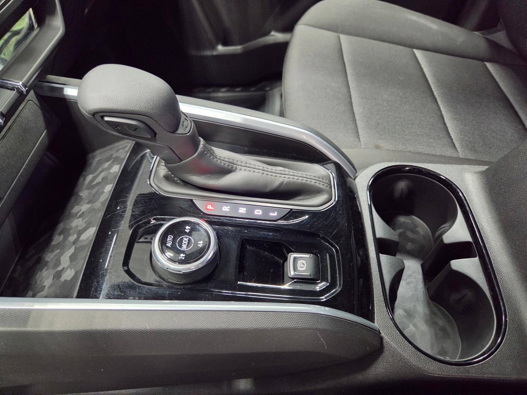 Used 2024 Chevrolet Colorado Trail Boss w/ Advanced Trailering Package AWD/4WD image 39