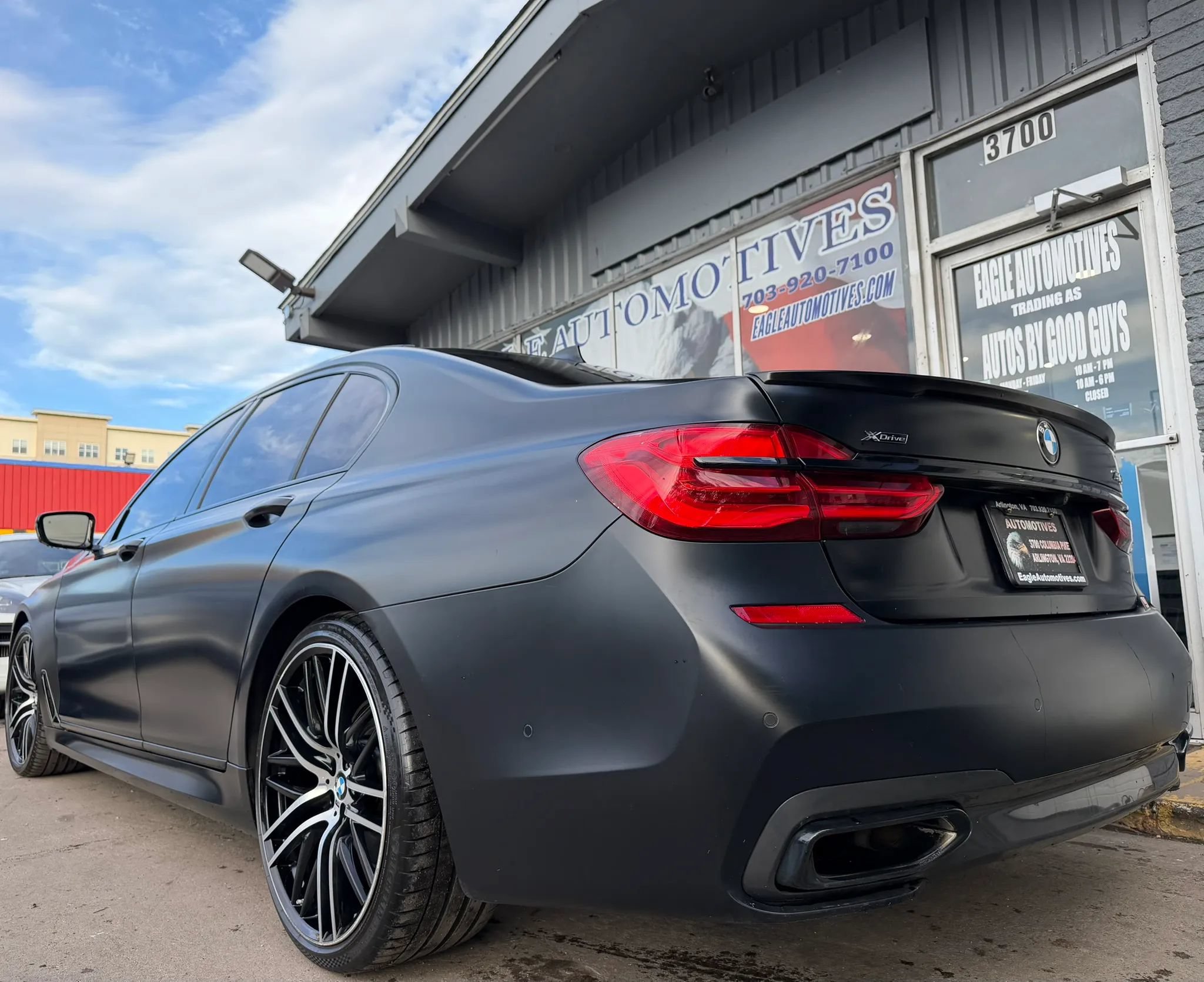 Used 2019 BMW 750i xDrive w/ Executive Package AWD/4WD image 5