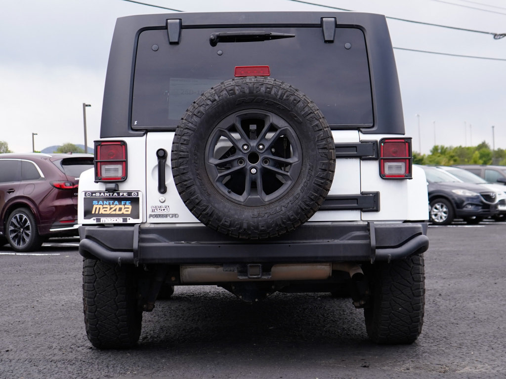 Used 2017 Jeep Wrangler Unlimited Sahara AWD/4WD image 8