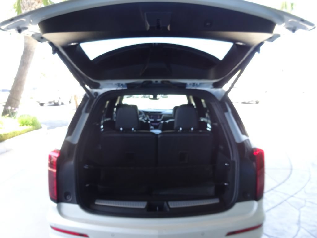 Certified 2020 Cadillac XT6 Premium Luxury AWD/4WD image 33