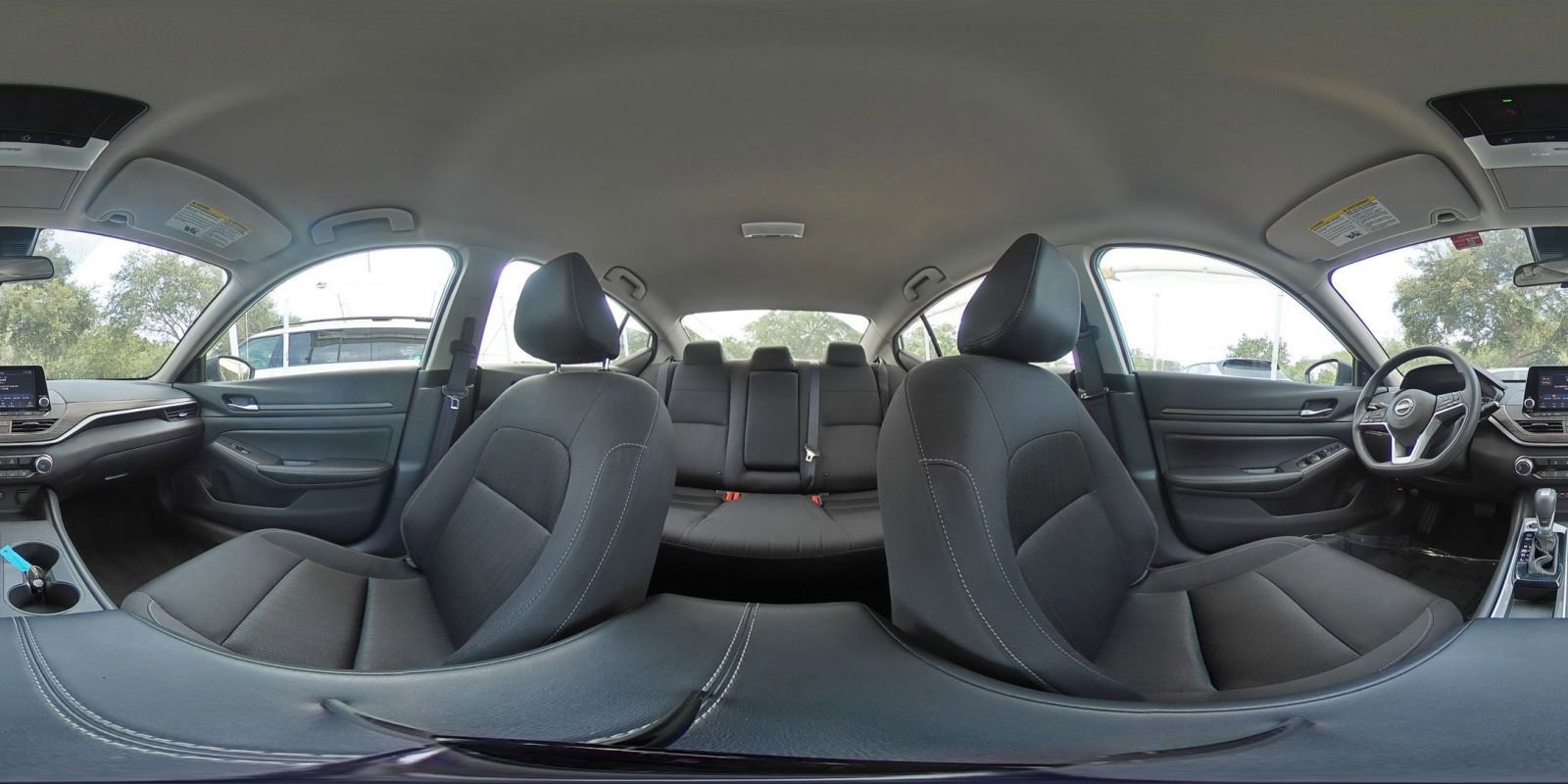 Used 2025 Nissan Altima 2.5 SV FWD image 42